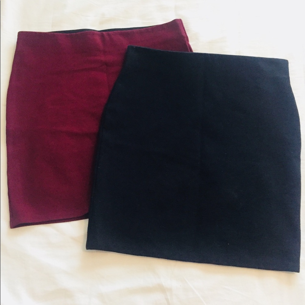 2 LOFT STRECH SKIRTS